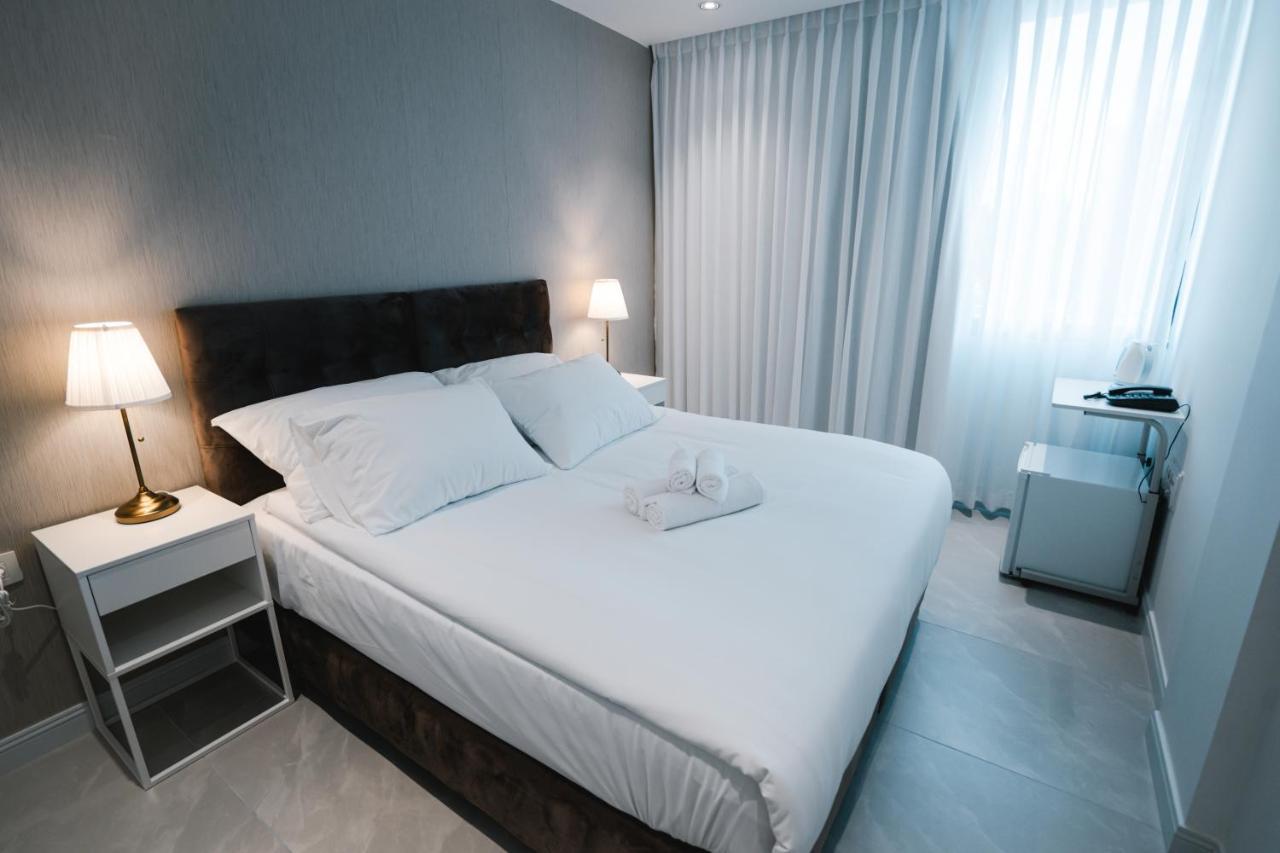 Unique Hotel アシュドッド エクステリア 写真